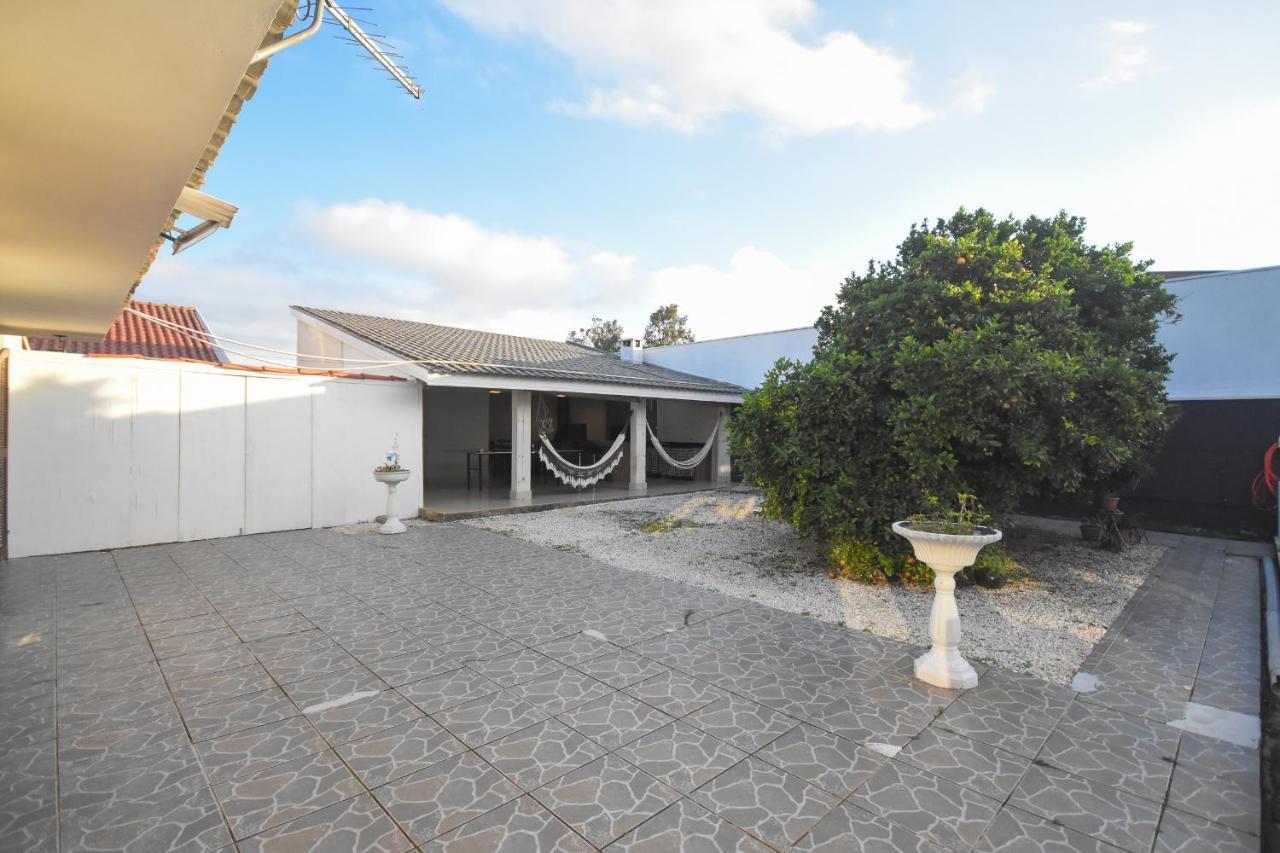 فيلا كوريتيبافي Casa Linda - Piscina - Jardim Botanico المظهر الخارجي الصورة